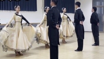 It's amazing! When the ballroom dance specialty students started to dance social dance! 💃🏻