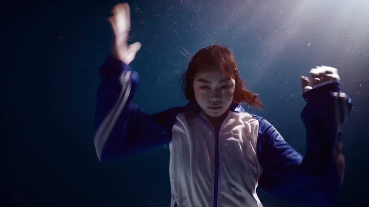 Anti-bullying underwater dance "Against the Current", don't let them spend their whole lives healing