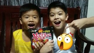 Eating Samyang with my Couzin