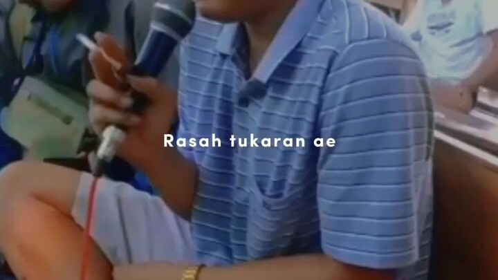 Menghayati . .
