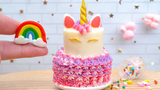 การตกแต่งเค้กยูนิคอร์นจิ๋วที่สมบูรณ์แบบ การออกแบบเค้กจิ๋วที่น่าพึงพอใจโดย Tiny Cakes Official