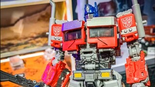 Triển lãm Tmall Transformers Sản phẩm mới Chuyển đổi Seven SS Optimus Prime SS102