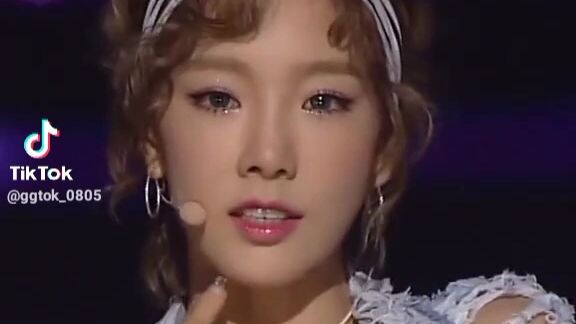 SNSD TAEYEON WHY