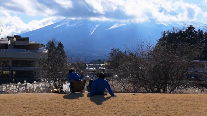 Take the train alone to the foot of Mount Fuji｜Winter Travel