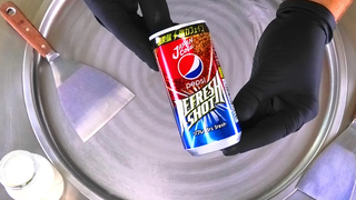 ไอศกรีมโรลกับ Japan PEPSI Cola - รีเฟรชชอตโรลไอศกรีม ASMR Food ที่น่าพอใจมาก