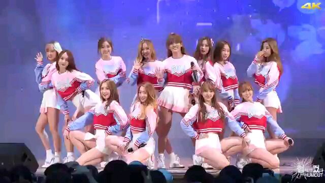 Remember this? WJSN live concert "Kiss Me". Exy, Dayoung, Cheng Xiao, Bona and others...