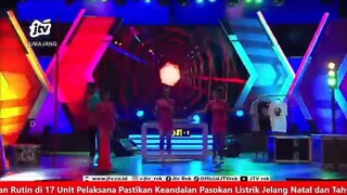 Ngedance Pakai Busana Pink @ Ampun DJ JTV