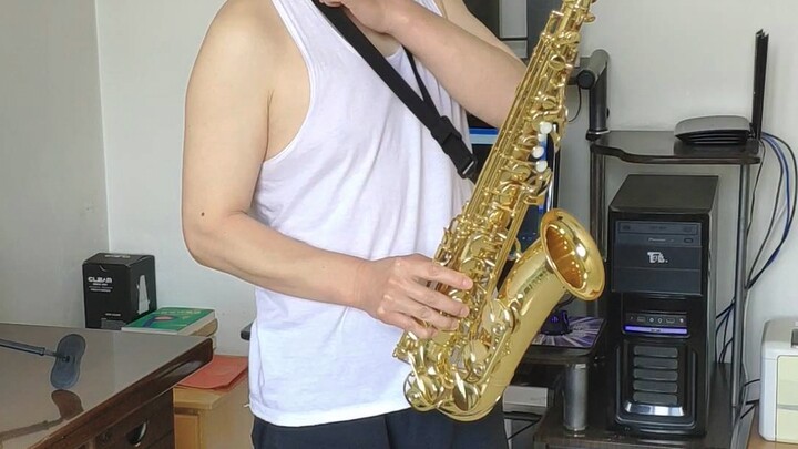 My dad plays the saxophone, Detective Conan