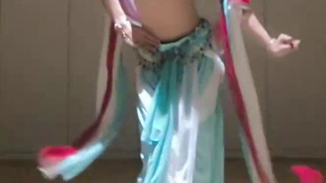 "Against the Cold Water House Dance" Male Nine Spirits Real Person Cover Dance