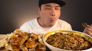 Thịt chiên giòn sốt chua ngọt ăn kèm với mì tương đen #mukbang