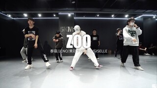 我摊牌了！！#zoo这首歌天生就是为了打铁准备的吧！！！#编舞 #原创编舞 #帅气编舞 #zoo #泰容 #jeno #黄冠亨#刘扬扬 #giselle