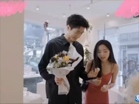 Giá trị của câu nói "Ai cũng biết anh ấy đang theo đuổi em" vẫn đang tăng lên [Bành Cao ✖️Ông Thanh 