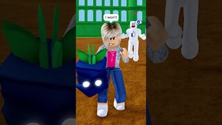 EVERYONE GETS A MYSTERY FRUIT IN BLOX FRUITS! #shorts