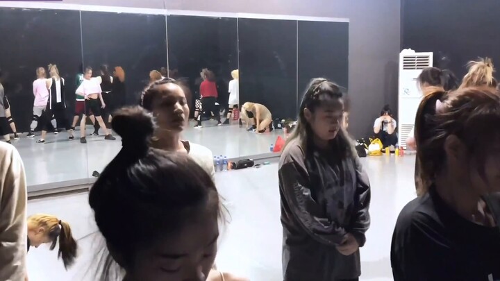 [Zhou Jieqiong] vlog ห้องซ้อม|ฉันไม่ใช่เชอร์เลอร์มูน ฉันคือ Iron Maiden Warrior