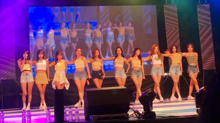 [WJSN][Please] The front three rows of audience view shot at the Kangwon National University celebra
