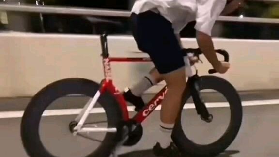 ganto ka dilikado ang fixie pag walang emergency break