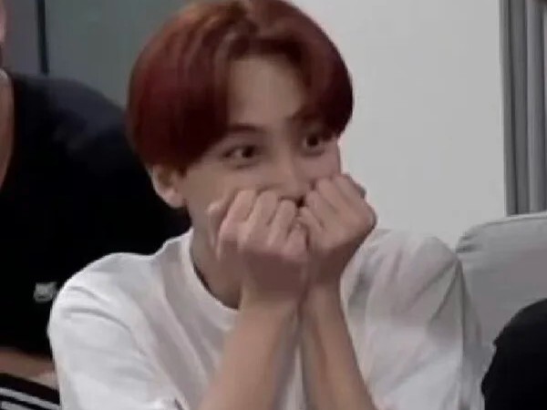 When I taught my game partner whose voice resembled Yoon Jeonghan, he said, "Hey, you're pretty nice