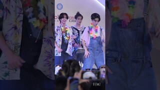 BUS Khunpol - ROAD TRIP @ THAICONIC Songkran Celebration, ICONSIAM [Fancam 4K 60p] 240415