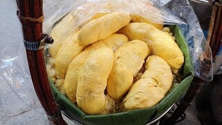 Phát "sốt" gánh xôi vò sầu riêng nguyên múi "khủng", 3 tiếng hết vèo 10kg