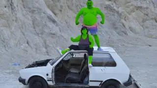 Hulk VS She-hulk VS Old Car