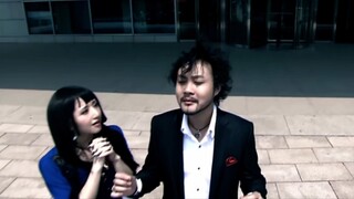 Tại sao hồi nhỏ tôi lại không nhận ra mình cười nhiều đến thế nhỉ?