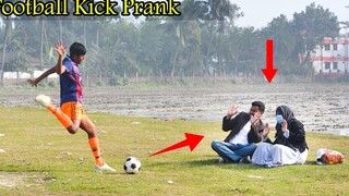 แกล้งเตะบอลปลอม !! Football Scary Prank (ตอนที่ 3) ความสนุก 4 นาที