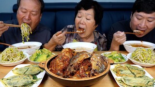 맛있는 묵은지 고등어찜과 호박볶음, 콩나물무침에 여름별미 물밥까지~ (Braised Mackerel and aged Kimchi) 요리&먹방 - Mukbang eating show