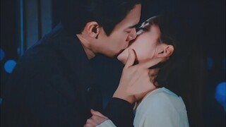 Đánh giá cao nụ hôn giữa nghệ sĩ cảnh hôn Yoo Yeon-seok và Maomao