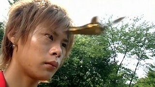 [Kamen Rider BLADE] Kenzaki yang kejam berubah menjadi pertarungan melawan tipe Raja, tapi raja terl