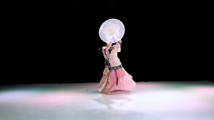 Múa cổ điển "Flowing Light"