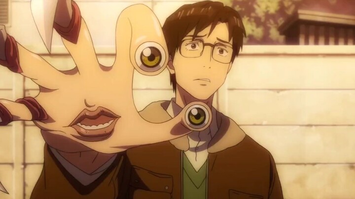 This is definitely the weirdest Parasyte -the maxim- in history. Facing the enemy, he cut off his ri