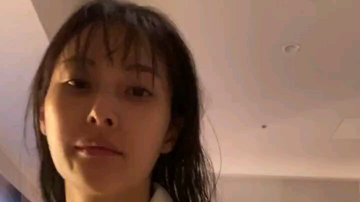 Gyuri KARA IG Live 221229