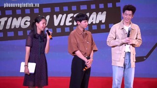 OffGun Fan meeting Vietnam: Phản ứng cực hài của OffGun khi bị phạt uống "nước thánh" Hóng Showbiz