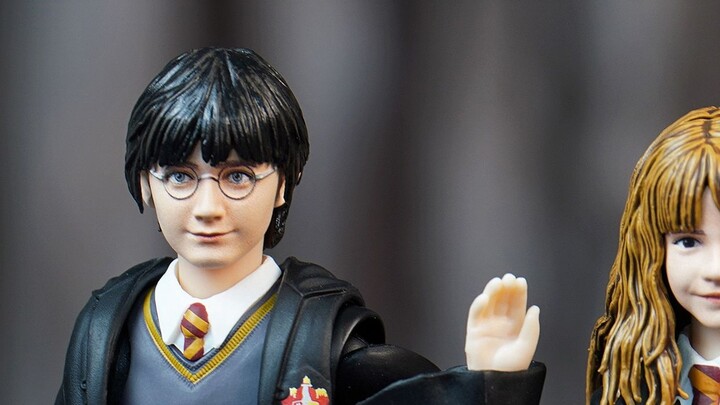 Really cheap! Bandai SHF Harry Potter and the Sorcerer's Stone Harry Hermione Ron unboxing sharing [