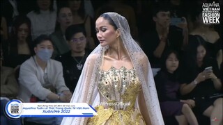 Hoa Hậu H'Hen Niê catwalk với vị trí Vedette trong BST Motherland của NTK Linh San