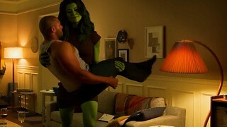 Có phải tôi ảo tưởng không, She-Hulk có vẻ mạnh hơn Hulk