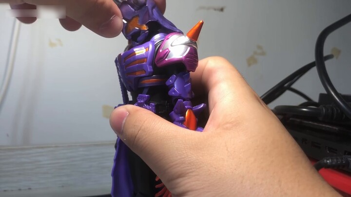 The first in the whole network, the national generation voice super movable, Kamen Rider Bull, unbox