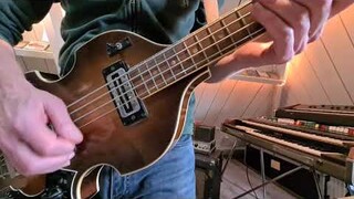 Manuel Hugas recording  Hofner bass guitar -  Liquid Spirits  album "Years".