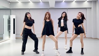 Ảnh bìa phòng tập oneshot "Shut Down" của BlackPink