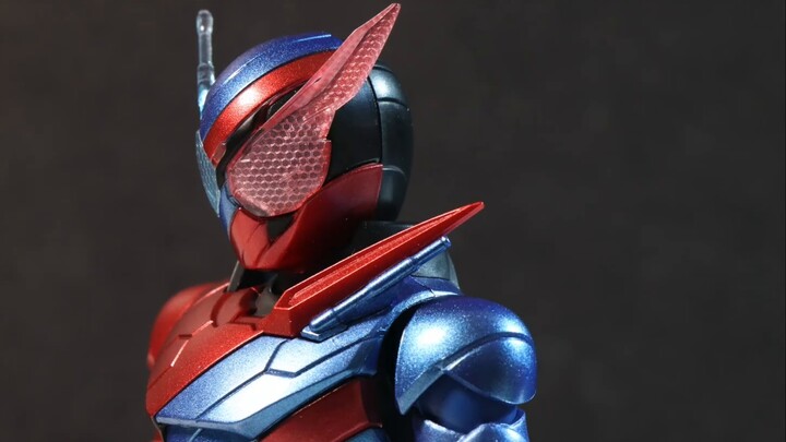 <Animasi Stop Motion> SHF Kamen Rider Build Bentuk Kelinci (Unboxing)