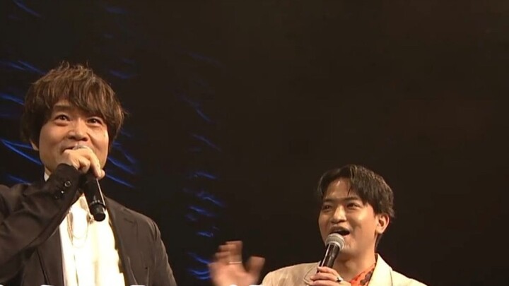 It's so funny that someone brought Xiao Zong's peripherals to the bold party event and was "educated