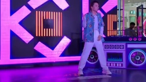 [Youth With You 2] Liu Yuxin popping battle