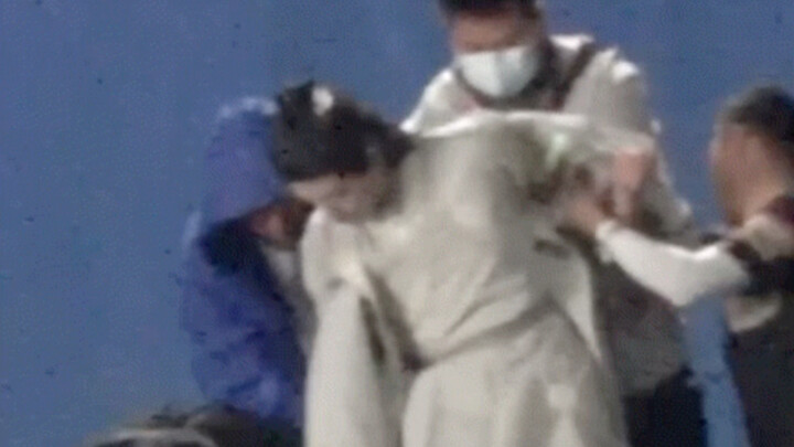 เสี่ยวหยิง: เทพเจ้ากรีกโบราณที่ดูแลตุ๊กตาฝ้าย!