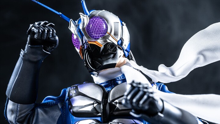 Is this a real leather toy? ! New Kamen Rider Zero Review threezero