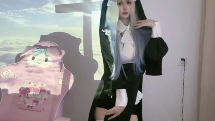 Live cosplay nun dance collection: Thai shake, big pendulum