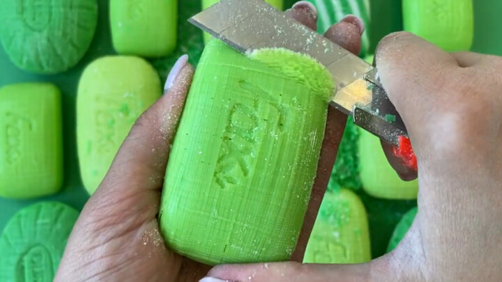 [Handcraft] Scraping mosaic soap