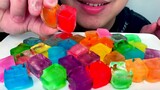 Chewing sound of coloful ice balls