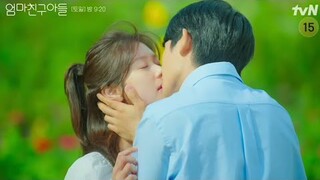 Jung Hae-In and Jung So-Min's First Kiss in " Love Next Door " - Kdrama Romantic Kiss