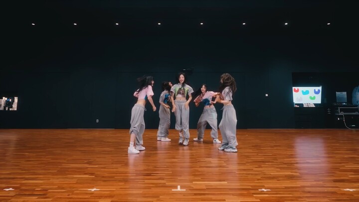 NewJeans — ETA dance practice