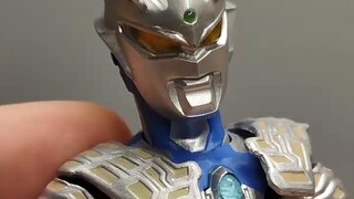 Jika Anda mendapatkan dua salinan tambahan, salinan tersebut akan dicetak ulang! Bandai SHF Ultraman